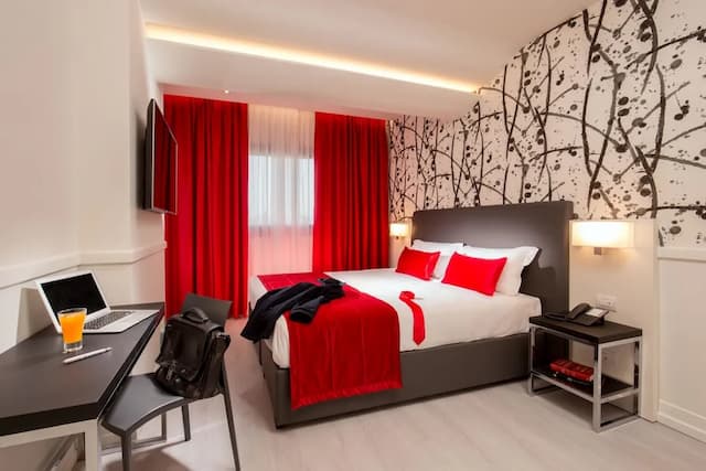 歐美宮殿飯店-標準雙人或雙床房-3