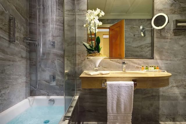 Parco dei Principi Grand Hotel & SPA - Preferred Hotels & Resorts-Deluxe Double or Twin Room-6