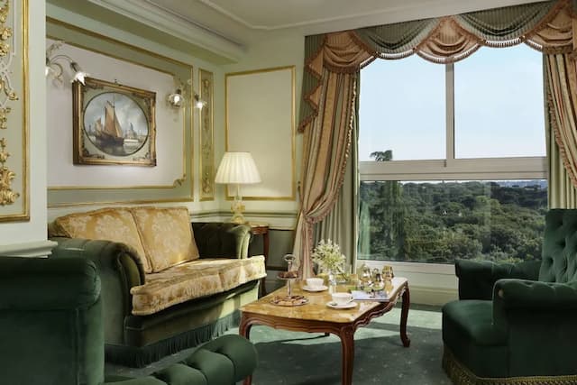 Parco dei Principi Grand Hotel & SPA - Preferred Hotels & Resorts-Deluxe Suite-6