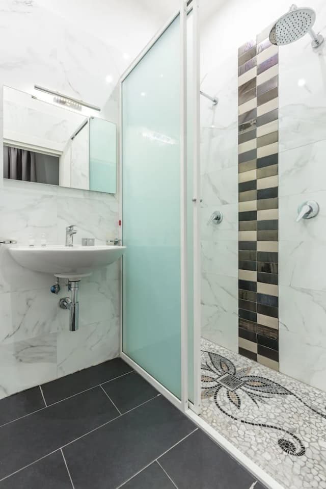 팔라스 나폴리-클래식 더블룸-17