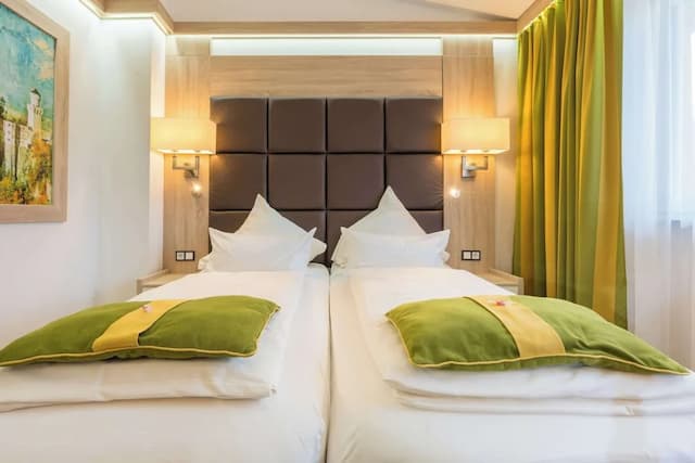 ベストウェスタン プラス ホテル フュッセン-コンフォート ルーム シングルベッド 2 台 (with Sofabed)-3