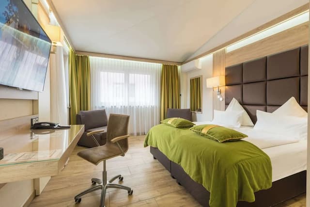 ベストウェスタン プラス ホテル フュッセン-コンフォート ルーム シングルベッド 2 台 (with Two Single SofaBeds;Comfort Plus)-1