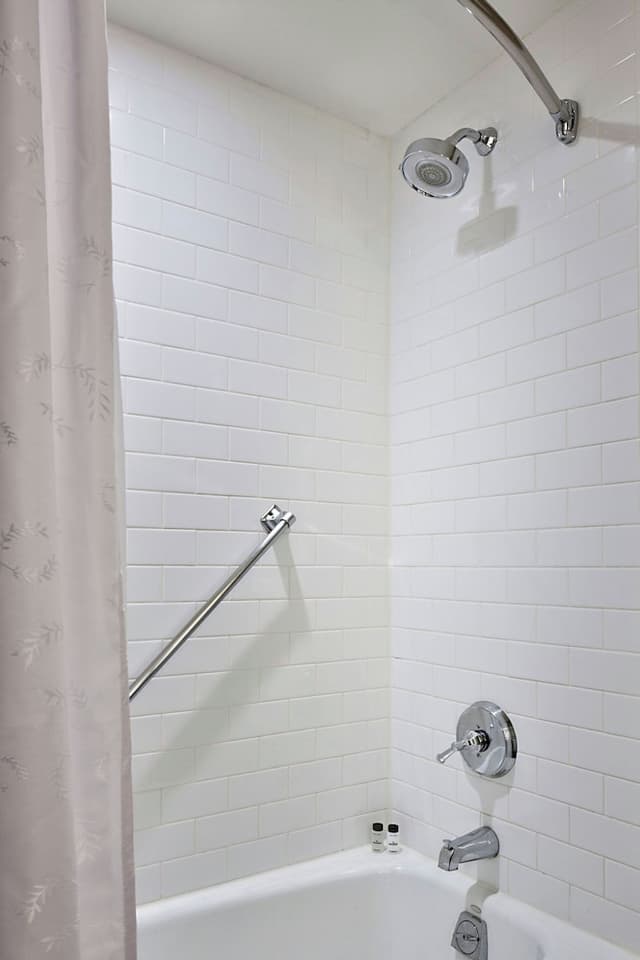 쉐라톤 뉴욕 타임스 스퀘어 호텔-트래디셔널룸, 퀸사이즈침대 1개 (Mobility/Hearing Accessible, Tub)-4