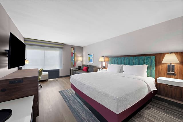 加利福尼亞洛杉磯機場歡朋飯店-客房, 1 張特大雙人床 (Hearing)-4