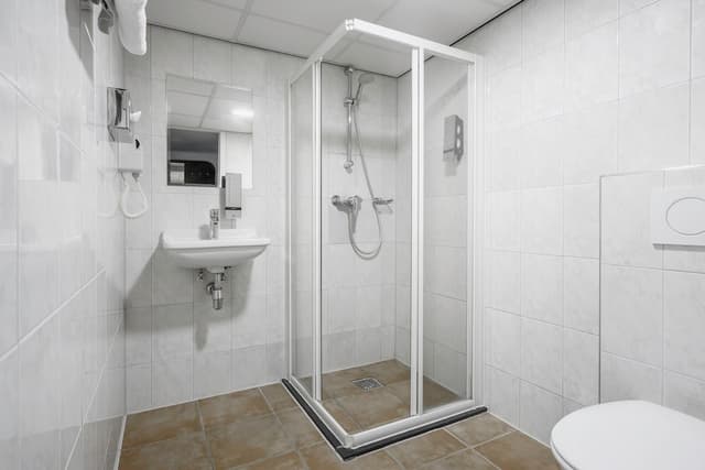 ホテル シティ ガーデン アムステルダム-ダブルルーム (Basement, no Window)-4