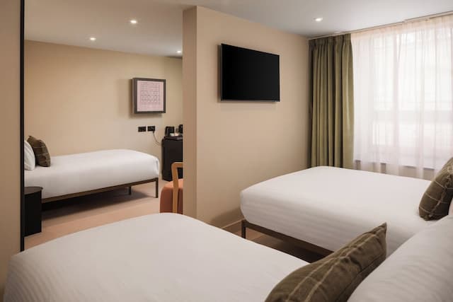 Central Park Hotel-四人房-1