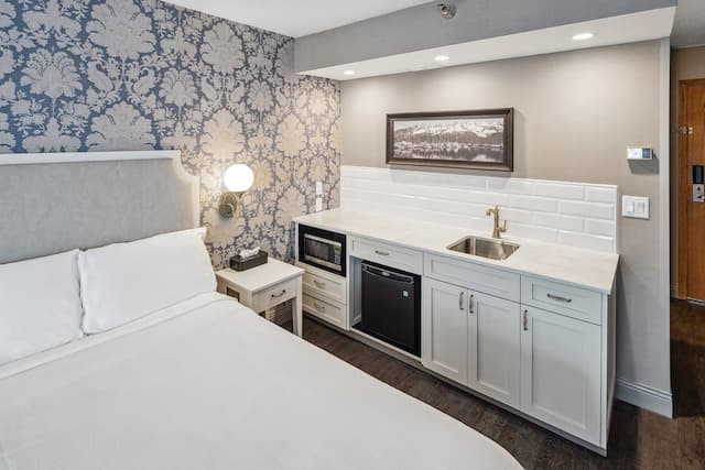 Hotel Seward-Executive King-2