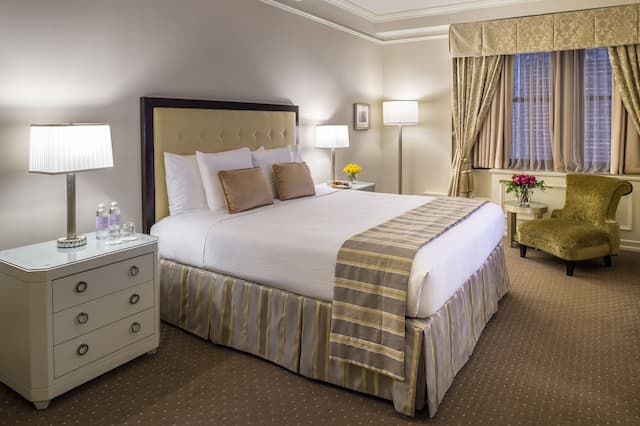 ワーウィック ニューヨーク-プレミア ルーム キングベッド 1 台-1