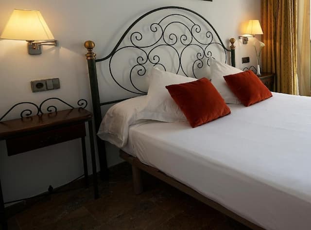 錫切斯港口酒店-經濟客房-4