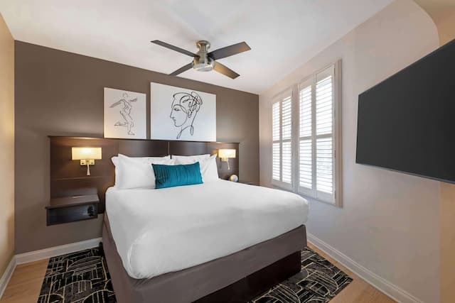 Best Western Plus Hawthorne Terrace Hotel-Suite, Multiple Beds, Non Smoking, Kitchenette (with Sofabed)-2