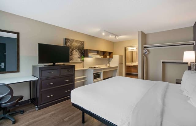 Extended Stay America Suites Seattle Redmond-Studio, 1 King Bed, Accessible, Non Smoking-1