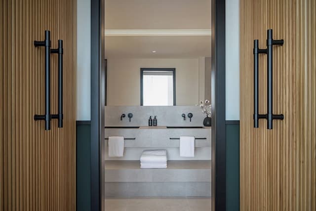 알마낙 X 알크론 프라하-이그제큐티브 스위트, 발코니-9