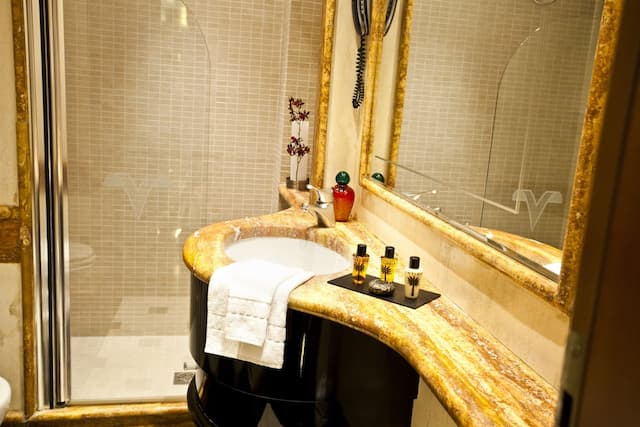 Valadier Hotel-标准双人房-2