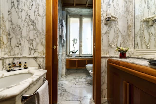 Valadier Hotel-小型套房-7