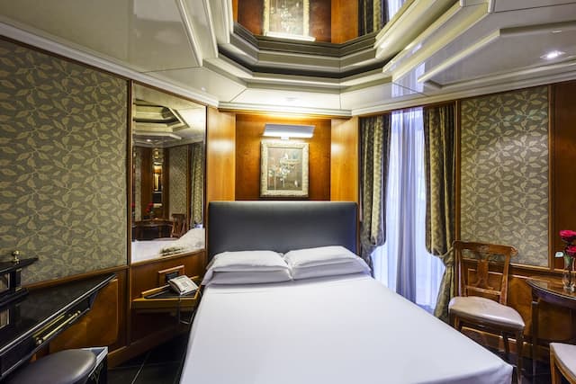 Valadier Hotel-标准双人房-1