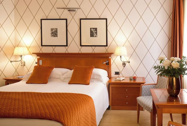 스타호텔 메트로폴-슈피리어 더블룸-1