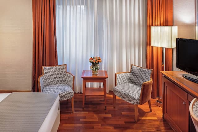 스타호텔 메트로폴-디럭스 더블룸-13