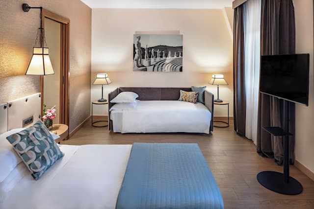 스타호텔 메트로폴-트리플룸-4