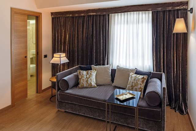 스타호텔 메트로폴-주니어 스위트-10