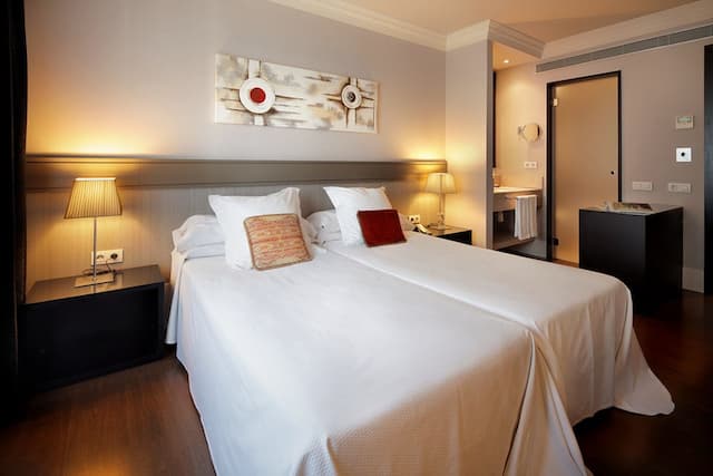 ホテル・コンダド-ベーシック ダブルルーム-1