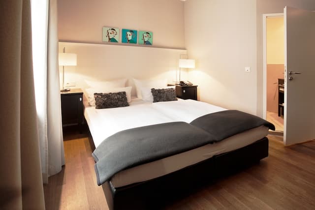 維多利亞飯店-標準雙人或雙床房-1