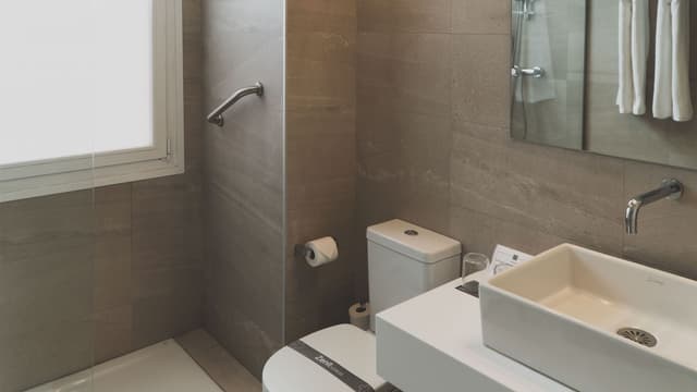 Hotel Zenit Conde de Orgaz-Standard Double or Twin Room-14