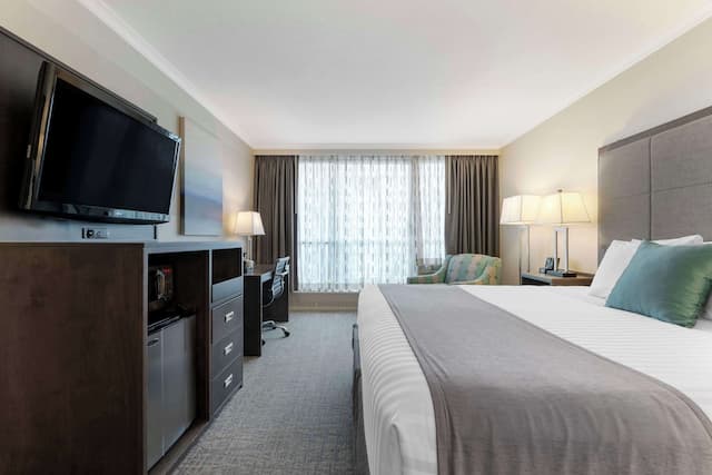 Best Western Plus Sands-Standard Room, 1 King Bed, Non Smoking, City View-3