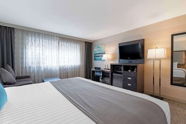 Best Western Plus Sands-Standard Room, 1 King Bed, Non Smoking, City View-1