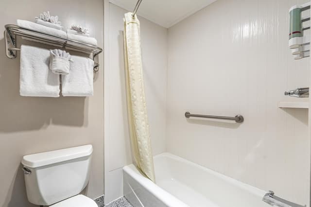 貝斯特韋斯特機場公園飯店 - 洛杉磯 LAX 機場-標準客房, 2 張加大雙人床, 非吸煙房, 冰箱和微波爐-4