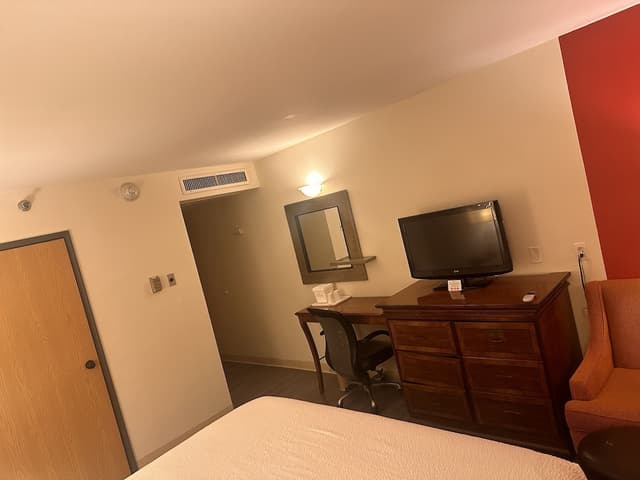 安克拉治溫德姆華美達飯店-客房, 1 張加大雙人床, 無障礙, 非吸煙房 (Mobility Accessible)-6