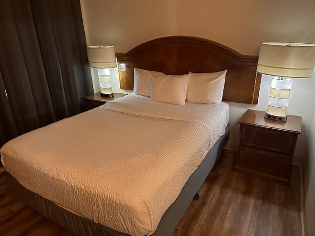 安克拉治溫德姆華美達飯店-客房, 1 張加大雙人床, 無障礙, 非吸煙房 (Mobility Accessible)-7