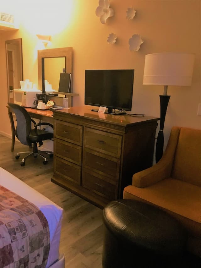 라마다 바이 윈덤 앵커리지-룸, 더블침대 2개, 금연-4