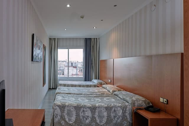 람블러스 바르셀로나-Double Room with Extra Bed-7
