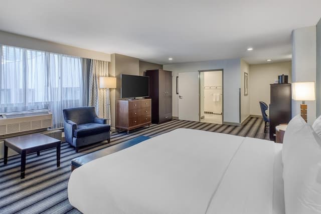 ベストウェスタン リバー ノース ホテル-プレミアム スイート キングベッド 1 台 バリアフリー 浴槽 (with Sofabed)-1