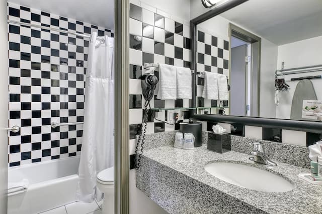 ベストウェスタン リバー ノース ホテル-スタンダード ルーム キングベッド 1 台 禁煙-4