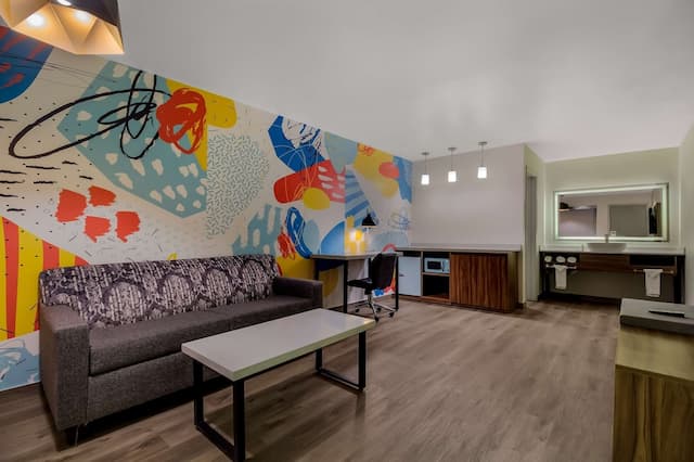 休斯敦佳樂利亞特色旅店-套房, 1 張特大雙人床, 非吸煙房-1