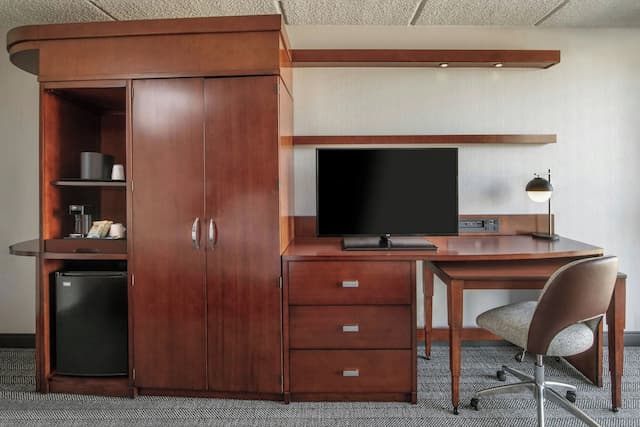 Courtyard by Marriott Los Angeles Pasadena/Monrovia-Room, 2 Queen Beds-4