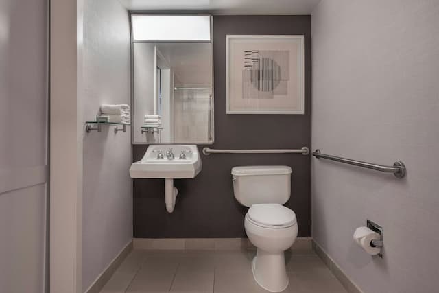 Courtyard by Marriott Los Angeles Pasadena/Monrovia-Room, 1 King Bed with Sofa bed-17