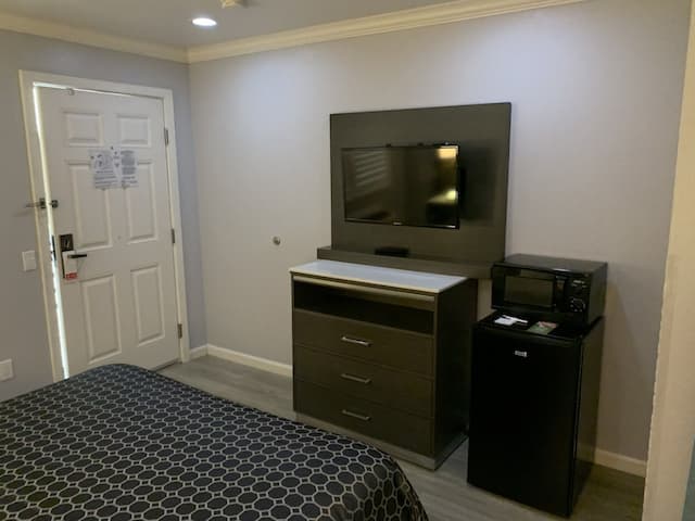 幻景套房酒店-標準客房, 1 張加大雙人床-3