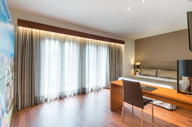 カタロニア ディアゴナル セントロ-ファミリー ルーム (Premium 2 adults + 2 children)-3