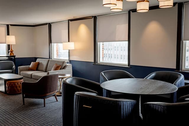 奧靈頓/埃文斯頓希爾頓飯店-總統套房, 1 張特大雙人床-9