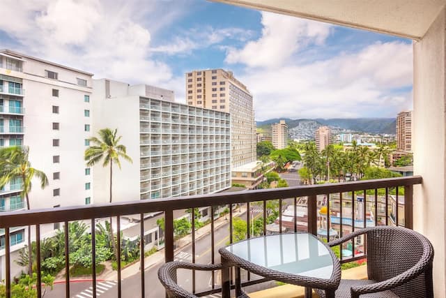 하얏트 리젠시 와이키키 비치 리조트 & 스파-룸, 퀸사이즈침대 2개, 장애인 지원 (with Roll-in Shower)-4