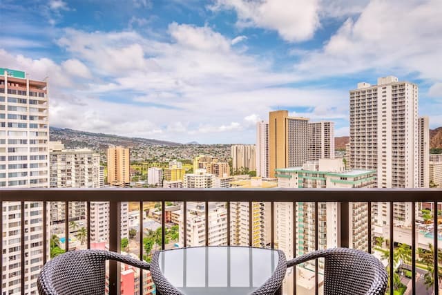 하얏트 리젠시 와이키키 비치 리조트 & 스파-룸, 퀸사이즈침대 2개, 장애인 지원 (with Roll-in Shower)-3