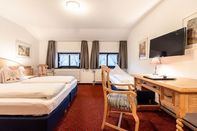 호텔 자우에를라허 포스트-클래식 트리플룸-7