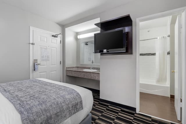 シュアステイ ホテル バイ ベストウェスタン ビバリー ヒルズ ウエスト LA-スタンダード ルーム クイーンベッド 1 台 禁煙 冷蔵庫 & 電子レンジ-3