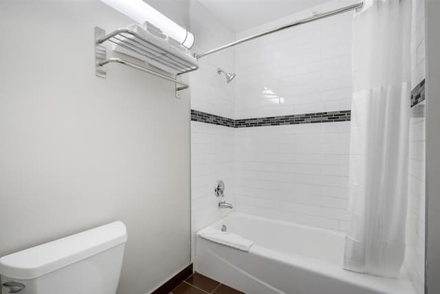 シュアステイ ホテル バイ ベストウェスタン ビバリー ヒルズ ウエスト LA-スタンダード ルーム クイーンベッド 1 台 禁煙 冷蔵庫 & 電子レンジ-7