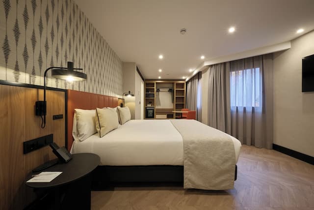 巴塞隆納加泰羅尼亞公園普泰克斯飯店-高級三人房 (2 adults + 1 children)-7