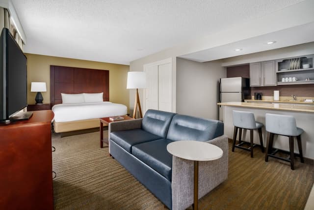 Residence Inn by Marriott Seattle Bellevue-Studio-7