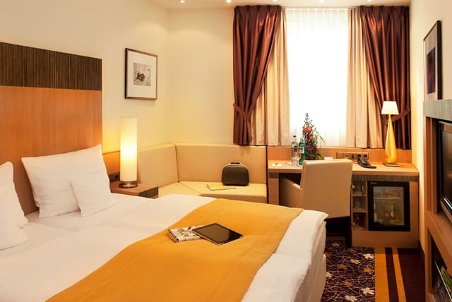 The Domicil Hotel Frankfurt City-Comfort Double or Twin Room-4