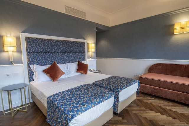 Rivoli Boutique Hotel-Deluxe Double or Twin Room-7
